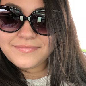 Meet your Posher, April